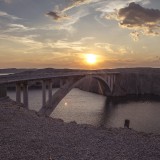 watching-bridge-sunset-wallpaper-2880x1800