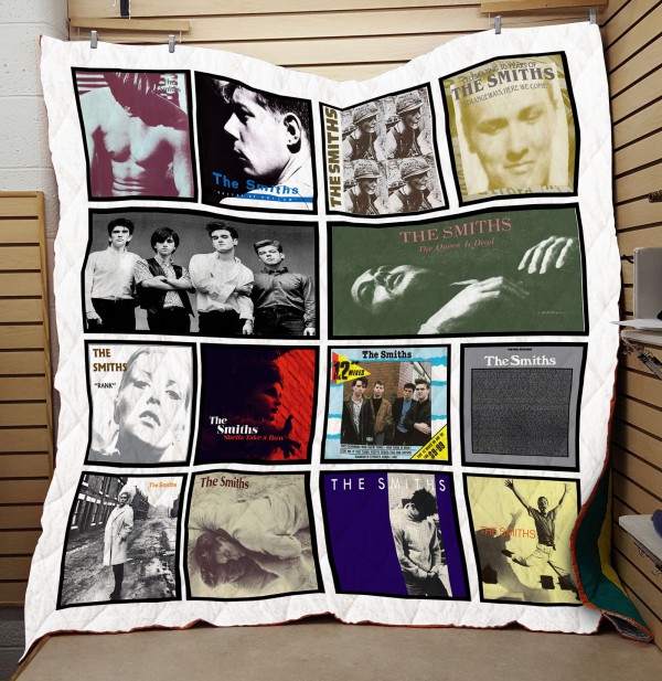 T000106 The Smiths Quilt Blanket mockup